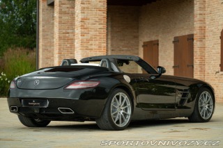 Mercedes-Benz SLS AMG Roadster 2011