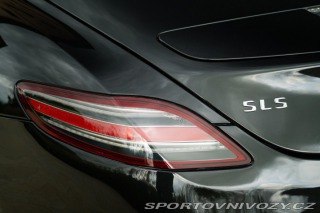 Mercedes-Benz SLS AMG Roadster 2011