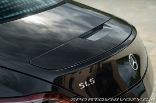Mercedes-Benz SLS AMG Roadster 2011