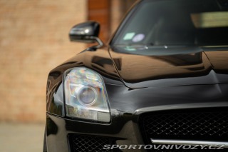 Mercedes-Benz SLS AMG Roadster 2011
