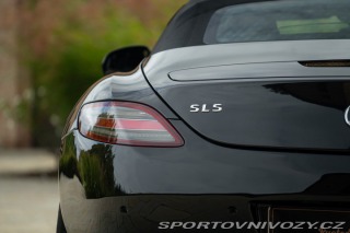 Mercedes-Benz SLS AMG Roadster 2011
