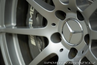 Mercedes-Benz SLS AMG Roadster 2011