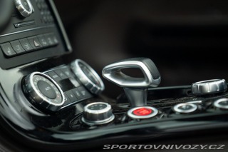 Mercedes-Benz SLS AMG Roadster 2011