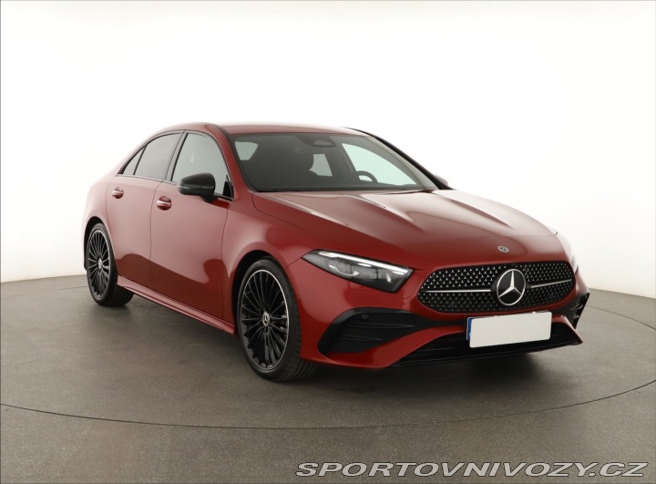 Mercedes-Benz A AMG Line A 220 4MATIC 2023
