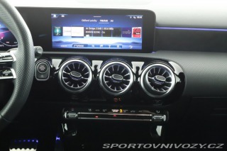 Mercedes-Benz A AMG Line A 220 4MATIC 2023