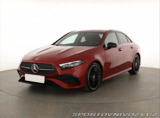 Mercedes-Benz A AMG Line A 220 4MATIC 2023