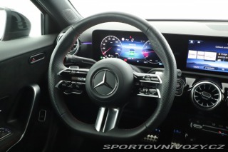 Mercedes-Benz A AMG Line A 220 4MATIC 2023