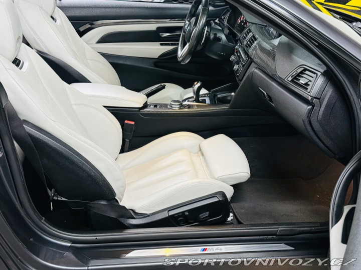 BMW M4  2015