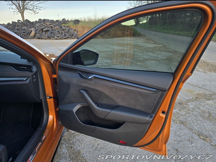 Škoda Octavia RS Maxton Design 2023