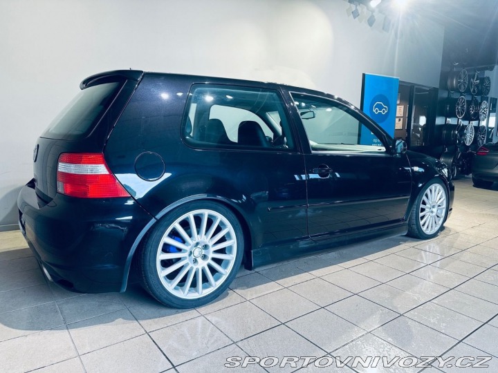 Volkswagen Golf R32 MK4 2003