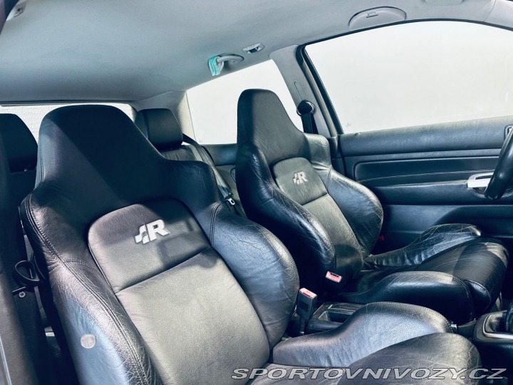 Volkswagen Golf R32 MK4 2003