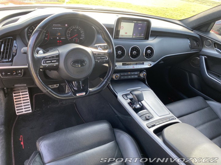 Kia Stinger GT 3,3 biturbo V6, ČR 2017