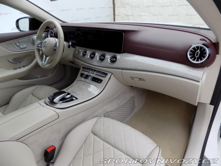 Mercedes-Benz E 400d/AMG-Line/4-M/PANO/ 2019