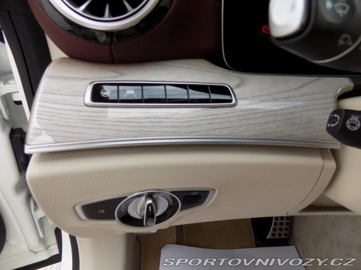 Mercedes-Benz E 400d/AMG-Line/4-M/PANO/ 2019