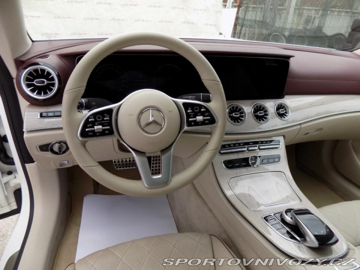 Mercedes-Benz E 400d/AMG-Line/4-M/PANO/ 2019