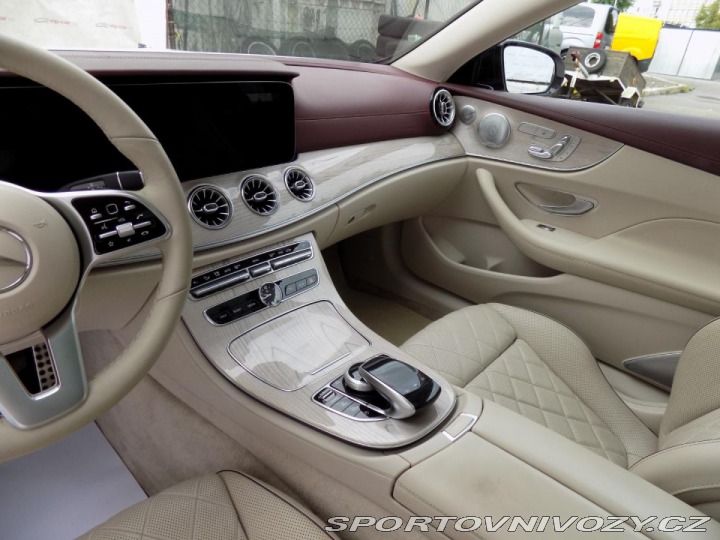 Mercedes-Benz E 400d/AMG-Line/4-M/PANO/ 2019