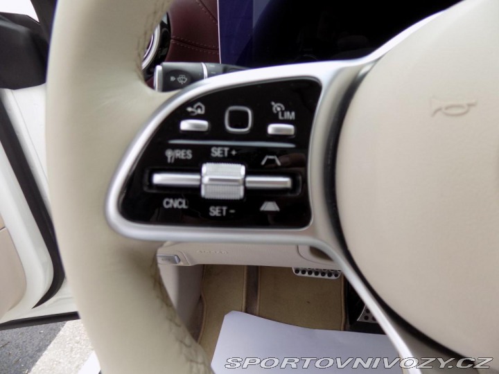 Mercedes-Benz E 400d/AMG-Line/4-M/PANO/ 2019