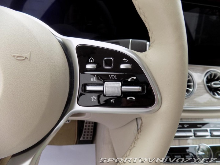 Mercedes-Benz E 400d/AMG-Line/4-M/PANO/ 2019