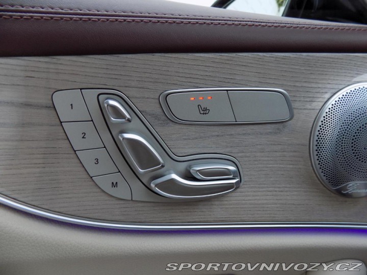Mercedes-Benz E 400d/AMG-Line/4-M/PANO/ 2019