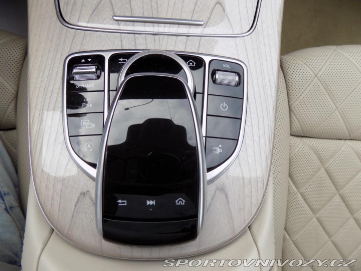 Mercedes-Benz E 400d/AMG-Line/4-M/PANO/ 2019