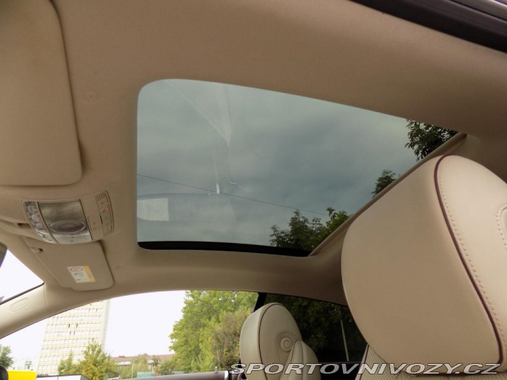 Mercedes-Benz E 400d/AMG-Line/4-M/PANO/ 2019