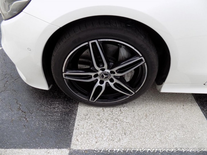 Mercedes-Benz E 400d/AMG-Line/4-M/PANO/ 2019