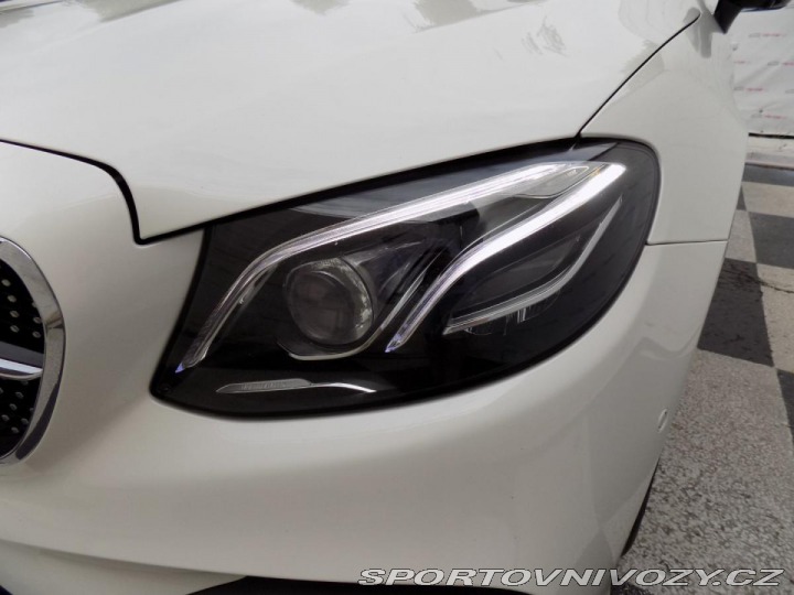 Mercedes-Benz E 400d/AMG-Line/4-M/PANO/ 2019