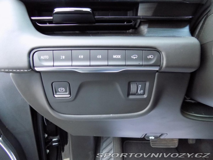 Ostatní značky Ostatní modely Cadillac Escalade 6.2/V8/4WD/Sport Platinum 2022