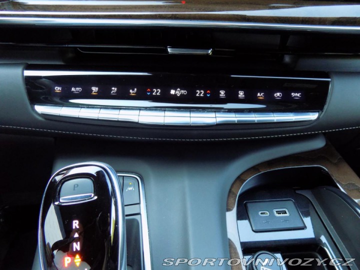 Ostatní značky Ostatní modely Cadillac Escalade 6.2/V8/4WD/Sport Platinum 2022