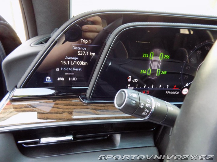 Ostatní značky Ostatní modely Cadillac Escalade 6.2/V8/4WD/Sport Platinum 2022
