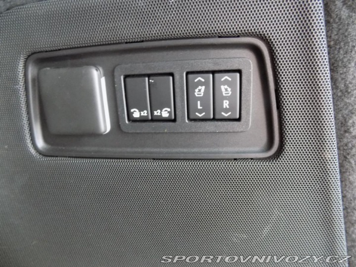 Ostatní značky Ostatní modely Cadillac Escalade 6.2/V8/4WD/Sport Platinum 2022