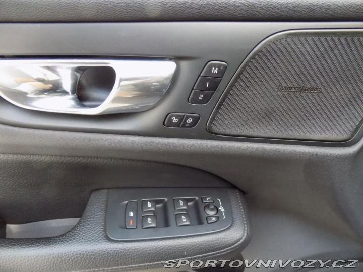 Volvo V60 T8/AWD/Recharge/Inscrip/P 2020