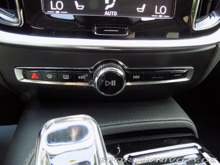 Volvo V60 T8/AWD/Recharge/Inscrip/P 2020
