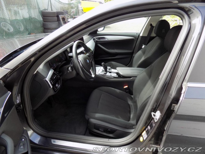 BMW 5 530e/xDrive/Full-LED/DPH/ 2021