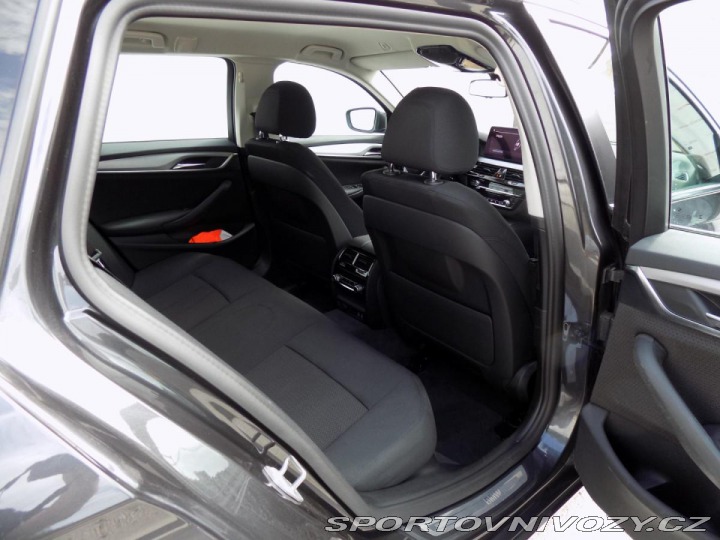 BMW 5 530e/xDrive/Full-LED/DPH/ 2021