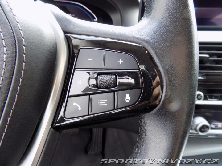 BMW 5 530e/xDrive/Full-LED/DPH/ 2021