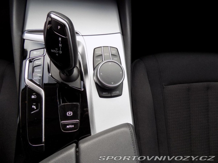 BMW 5 530e/xDrive/Full-LED/DPH/ 2021
