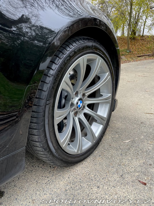 BMW M5 E60 V10 2006