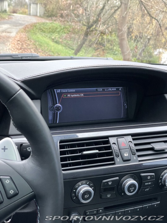 BMW M5 E60 V10 2006