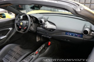 Ferrari F8 Spider LIFT LED ACC P-Dis 2023
