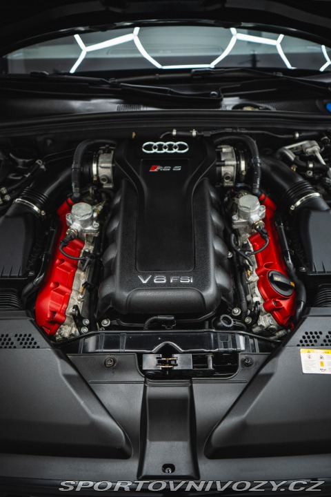 Audi RS5  2011
