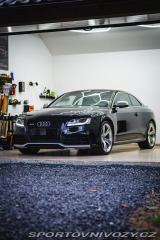 Audi RS5 2011