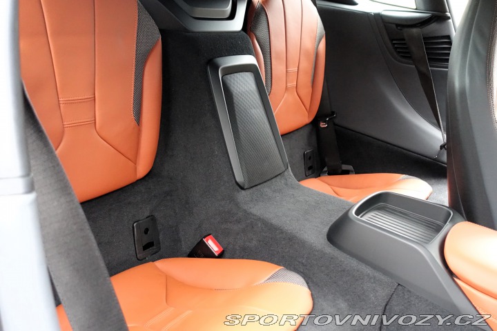 BMW i8 2020