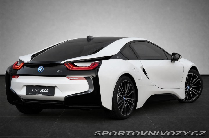BMW i8  2020