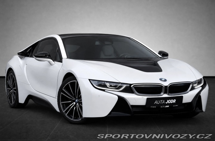 BMW i8  2020