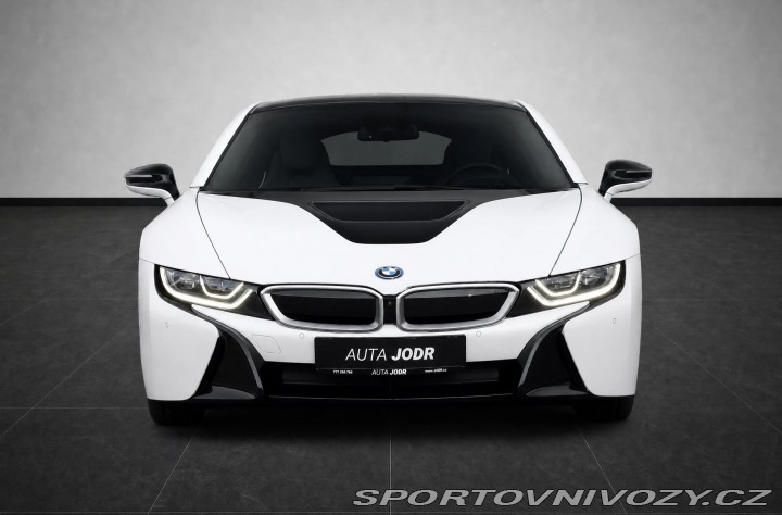 BMW i8  2020