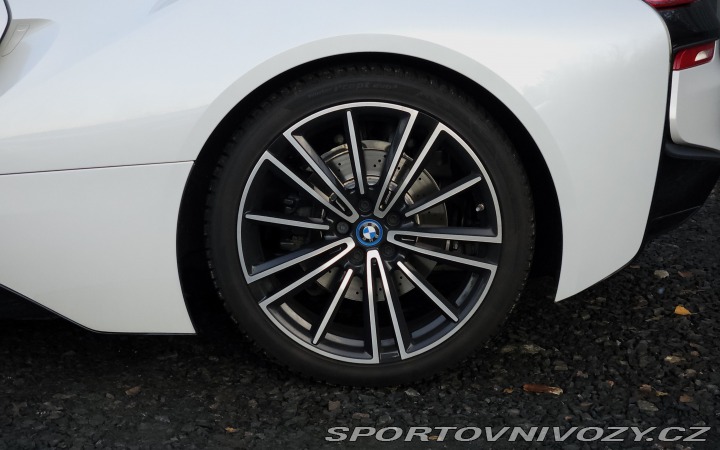 BMW i8 2020