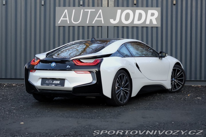BMW i8 2020