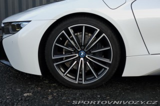 BMW i8  2020