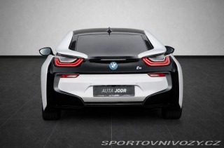 BMW i8 2020
